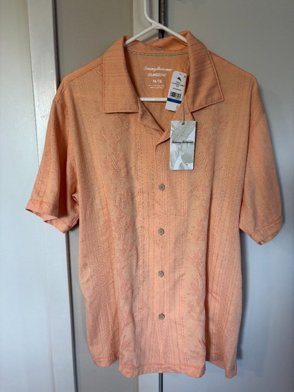Tommy Bahama Men's XL Button Down Shirt